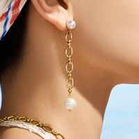 Collier tendance pour femme Milis, best-seller, fait main, en acier inoxydable plaqué or 18 carats, avec pendentif en coquillage perlé