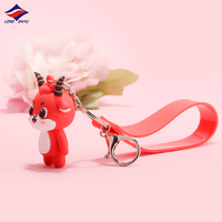 Longzhiyu 17 ans fabricant professionnel personnalisé dessin animé PVC porte-clés mignon rouge poupée Silicone porte-clés usine avec caoutchouc Stra