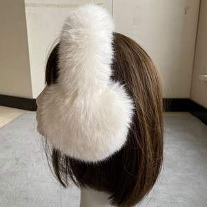 थोक आउटडोर फ़्लफ़ी नकली फर इयरफ़्लैप नरम कान वार्मर कस्टम लोगो इयर मफ्स प्यारा आलीशान महिला नकली खरगोश फर इयरमफ्स शीतकालीन - Product Image 5