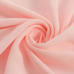 Chemin de table décoratif pour la maison, thème romantique doux, 305 x 72 cm, pour mariage, fête, style européen, rouge, en mousseline de polyester, design épuré - Product Image 4