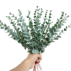 Feuilles d'<span class=keywords><strong>eucalyptus</strong></span> artificielles faites à la main de haute qualité grappes de feuilles d'<span class=keywords><strong>eucalyptus</strong></span> séchées pour les décorations de mariage de Noël Halloween - Product Image 6
