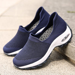 Scarpe per anziani ortopediche a larghezza Extra larga da <span class=keywords><strong>donna</strong></span> con cinturino regolabile leggero - Product Image 3