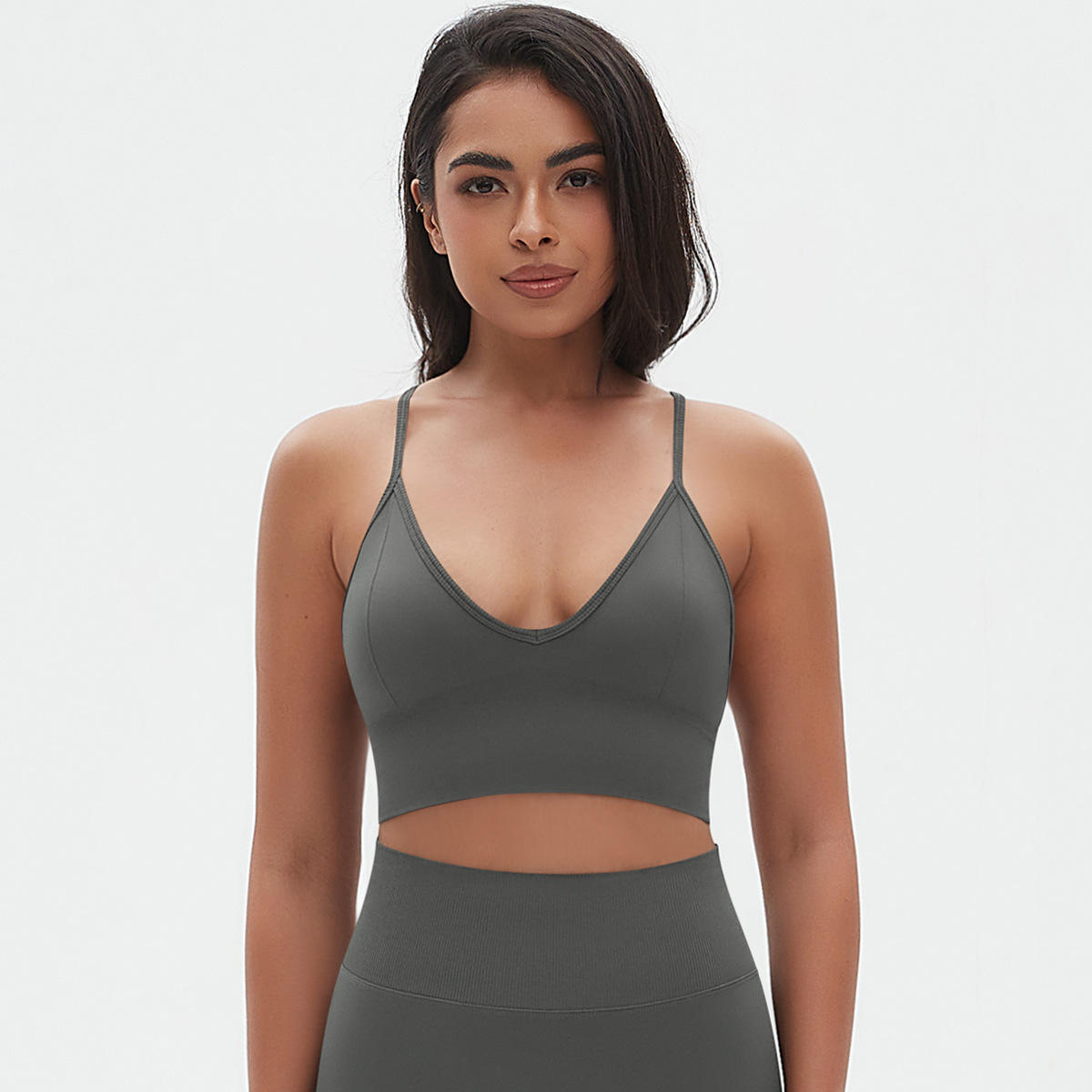 soutien-gorge gris foncé