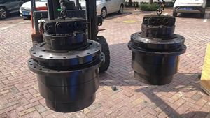 Caja de cambios de motor oscilante de hierro para excavadora JCB JCB130 20/925531 - Product Image 3