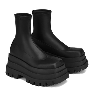Three-layer Women's Thick-soled Shoes New Style Ankle <b>Boots</b>,fashionable Leather Finish,<b>water</b>-resistant One-piece Leather <b>Boots</b> - Product Image 4