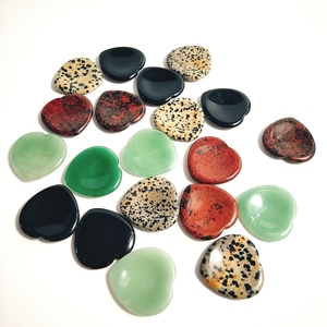 Piedras de cristal de corazón de forma irregular, <span class=keywords><strong>2022</strong></span> naturales, venta al por mayor - Product Image 2