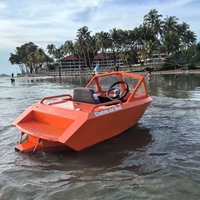 Mini petit bateau à réaction Jetski pour une plage palpitante et une conduite côtière, avec un corps léger