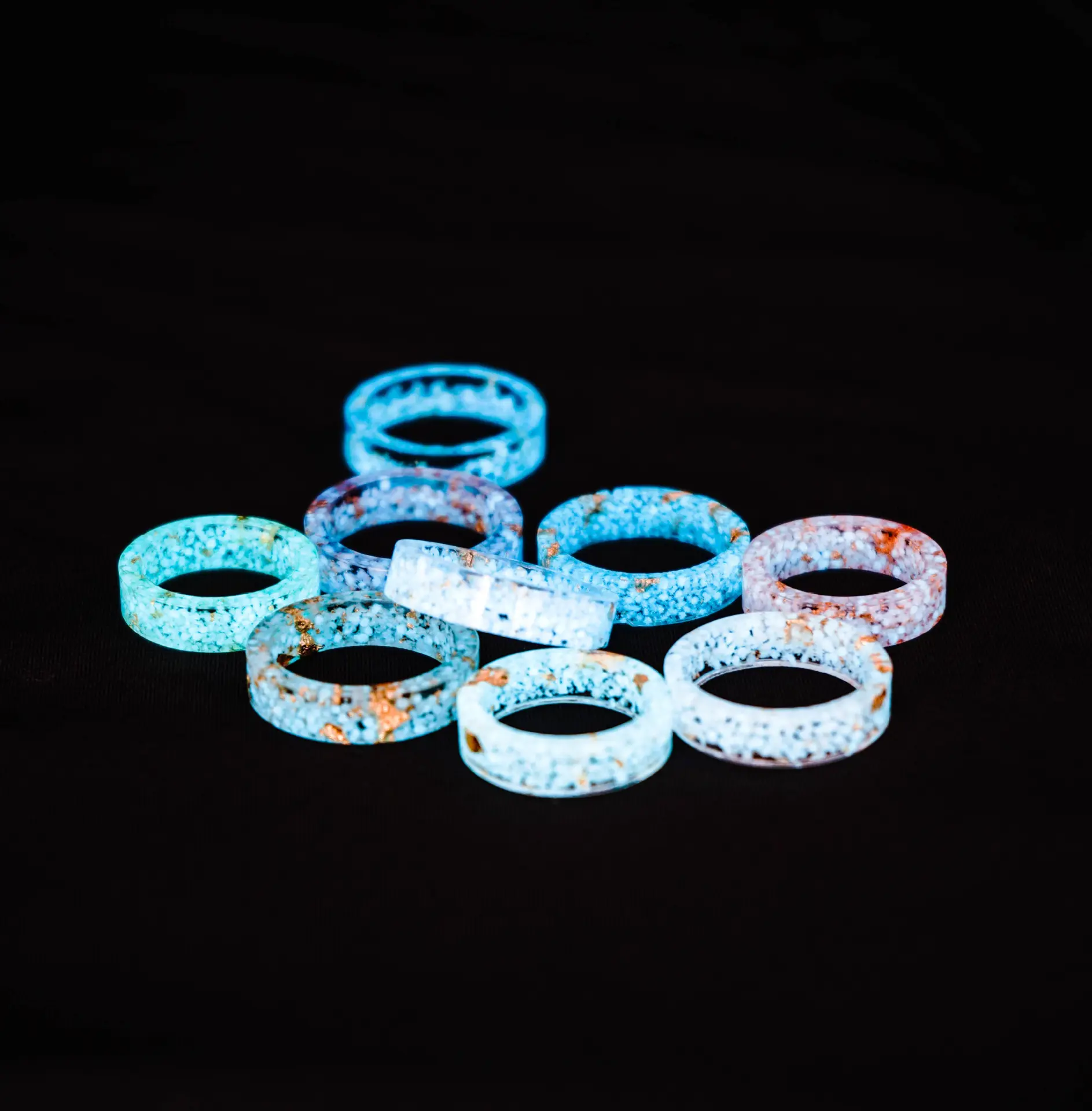 2020 Best Selling Jewelry Unisex Colorful Resin Glow In The Dark Rings Luminous Ring