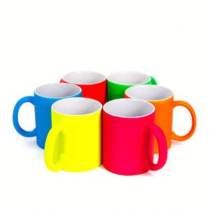 Tasses à café blanches vierges de 11 oz pour sublimation avec poignée en forme de cœur, tasses en céramique promotionnelles de haute qualité avec logo personnalisé - Product Image 2