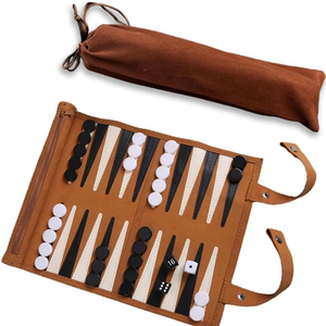 Tablero portátil plegable de Backgammon Se de gamuza de tamaño de viaje con exterior de cuero PU y piezas de juego a la venta - Product Image 1