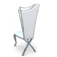 Chaises de banquet et d'événements de mariage en métal argenté velours, finition laquée haute brillance, style moderne et luxueux