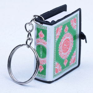 <span class=keywords><strong>En</strong></span> gros <span class=keywords><strong>En</strong></span> Stock Religieux Musulman la Suspendus pour cadeau Mini Islamique <span class=keywords><strong>Coran</strong></span> livre Porte-clés - Product Image 1
