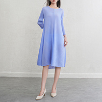 Anpassbare Damen Loose Casual A-Linie Langes Kleid von Miyake Factory Großhandel Gewebte Taille Miyake Kleid