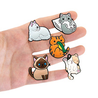 Offre Spéciale : Breloques pour Sabots en Forme de Chat de Dessin Animé, Accessoires de Chaussures en Caoutchouc PVC Souple, Ornements Personnalisables pour Chaussures d'Enfants à Faire Soi-Même