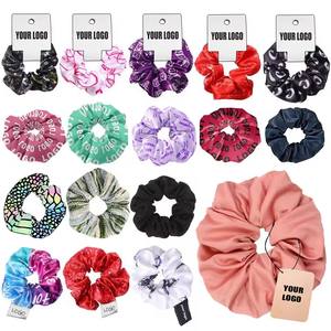 Hete Aanbieding Op Maat Gemaakt Logo Bedrukt Uw Ontwerp Naam <span class=keywords><strong>Scrunchies</strong></span> Gepersonaliseerd Patroon Satijn Zijde Haarbandjes voor Vrouwen Mode Haarband - Product Image 3