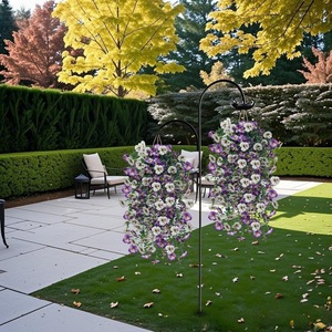 Guirlandes artificielles de pâquerettes violettes et blanches en soie pour la décoration intérieure, les mariages, l'extérieur, les suspensions murales, et l'eucalyptus tricolore en plastique - Product Image 3
