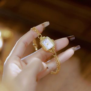 BSビーシスター1582スクエアビンテージレディースブレスレットクォーツ時計ステンレスバンド防水コンパクト女性の腕時計 - Product Image 4