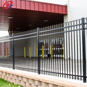 Panneaux de clôture en acier haute résistance, tubes métalliques galvanisés, clôture de sécurité en acier antirouille, panneaux de clôture en <span class=keywords><strong>fer</strong></span> forgé - Product Image 2