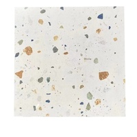 Carreaux de sol gris terrazzo mat antidérapants à petites particules, style luxe léger, 600x600, pour salon, salle à manger, centre commercial, magasin de vêtements