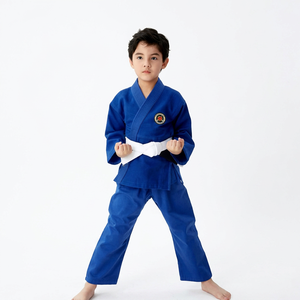 Uniforme de Karate y Judo Ligero de Primera Calidad con Cinturón para Niños y Adultos, Uniforme de Artes Marciales para Estudiantes - Product Image 1