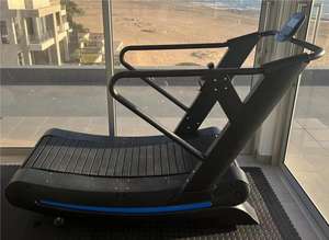 ลู่วิ่งแบบโค้งสำหรับงานเชิงพาณิชย์แบบ YG-T011พร้อมโครงเหล็ก LED ความจุ180กก. - Product Image 6