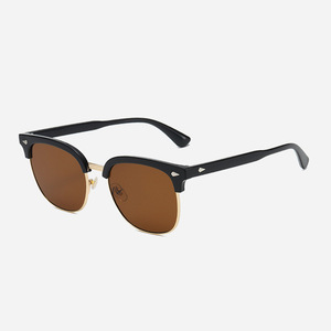 Gafas de Sol Retro con Montura Negra de Media Montura, Unisex, Marco Metálico, Protección UV400, Estilo con Remaches Cuadrados C4-6240 - Product Image 3