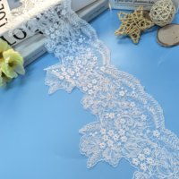 Dentelle à motif ondulé avec bordure en dentelle, tissu en nylon blanc, broderie avec des paillettes pour robe de mariée, accessoires de lingerie