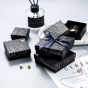 Cajas de Joyería de Cartón Negro al por Mayor, Caja de Regalo Cuadrada Pequeña de Terciopelo para Perfume, Collar, Pendientes, Almacenamiento para Artículos de Joyería Pequeños - Product Image 2