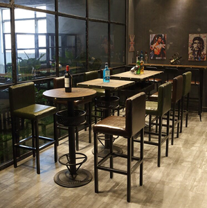 Juego de Taburetes de Bar Estilo Steampunk Industrial, Tablero de Madera Vintage con Borde Remachado, Base de Hierro Resistente, Juego de Comedor Alto para Pub o <span class=keywords><strong>Bistro</strong></span> - Product Image 6