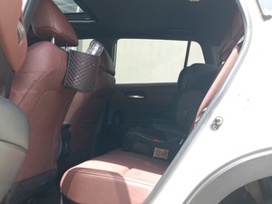 Toyota <span class=keywords><strong>Corolla</strong></span> <span class=keywords><strong>Cross</strong></span> SUV I4 1.8L Hybride, Toit Panoramique, Sièges en Cuir, Pneus R17, Traction Avant, Boîte Automatique, Toit en Alliage d'Aluminium, Occasion - Product Image 5