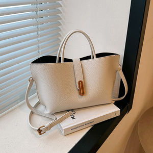 Bolso de Mano de Moda de Diseño Vintage para Mujer DZ, Bolso Cruzado de Cuero PU con Cierre de Cordón, Forro de Poliéster Impermeable - Product Image 3