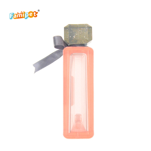 Jouet à mâcher pour chien en TPR durable de haute qualité, design bouteille de parfum, personnalisé par Famipet Factory - Product Image 6