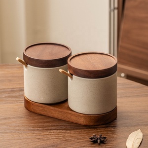 <span class=keywords><strong>Set</strong></span> di Barattoli per Condimenti in Ceramica Stile Giapponese Retrò 2026, Dispenser per Olio in Argilla Ceramica Fatto a Mano con Coperchio e Vassoio in Legno - Product Image 2