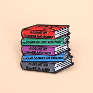 Romans romantiques fantastiques par l'auteur américain Sarah émail métal épinglettes drôles broches Badges bijoux cadeau pour les Fans de rat de bibliothèque - Product Image 6