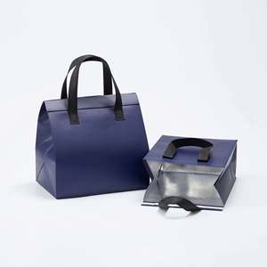 Sac isotherme personnalisable en non-tissé pour repas, avec film PP aluminium, pour café frais à emporter, lait, thé froid, imprimé et recyclable - Product Image 5