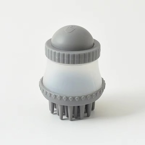 Cepillo de ducha para mascotas y suministros de ducha para perros para exprimir la solución de baño mientras se masajea mientras se ducha - Product Image 4