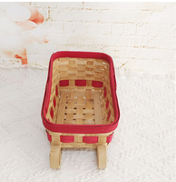 Panier tressé de Noël en forme de traîneau du Père Noël pour collations, fruits et décoration, également panier à pain et organisateur de service