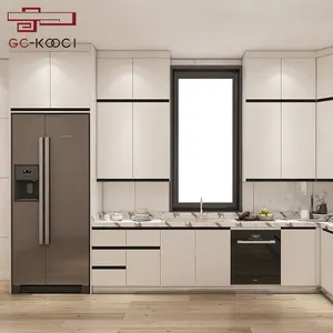 完全にカスタマイズされたキッチンキャビネットは、設計図に従って、または設計を支援します