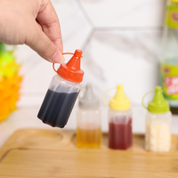 Haute qualité 30ml Mini bouteille de compression de sauce en plastique mignon emballage Portable extérieur pour sauce soja tomate bouchon pointu