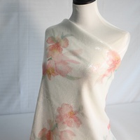 Tissu en maille à sequins imprimé rose aquarelle, disponible en OEM d'usine, avec base en tissu à sequins colorés pour robes de haute couture