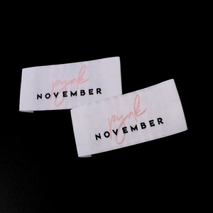 Accessori moda Low MOQ etichette principali personalizzate con Logo di marca rosa piccole etichette Private fatte <span class=keywords><strong>a</strong></span> <span class=keywords><strong>mano</strong></span> sul retro per vestiti di borse - Product Image 6