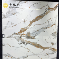 Design de luxe aspect marbre poli travertin or carrelage en porcelaine pour mur sol fond cuisine salle de bain douche escaliers