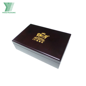 Noble Elegant Black High- Glossy Piano Lacquer Wooden Packaging Perfume Custom Wooden Perfume Box