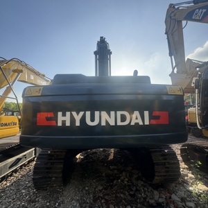 Excavatrice sur chenilles Hyundai R305LC-9T d'occasion, année 2024, 30 tonnes, pour travaux de construction lourds, avec peu d'heures de fonctionnement - Product Image 5