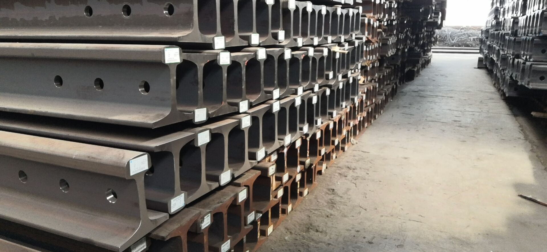 煤矿用优质 bs 60r 重型钢轨