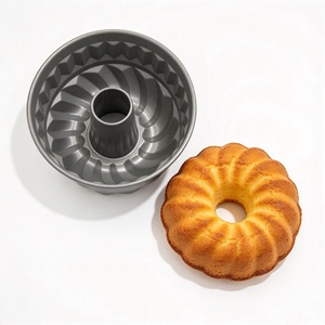 Moule à gâteau cannelé antiadhésif de 16 cm en acier au carbone durable avec tube pour gâteaux anglais, Chocoflan, outils de pâtisserie - Product Image 4