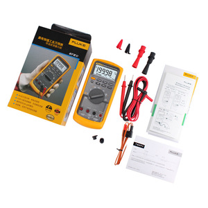 Multimètre numérique industriel Fluke 87V 10A à sélection automatique de plage, 6000 points de mesure, CAT III 1000V, avec étui de transport et sondes - Product Image 3