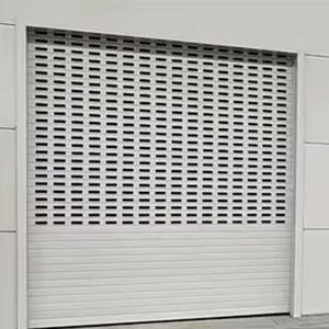 Volet roulant perforé en aluminium à commande par capteur Digah pour quai de chargement, design moderne, automatique et sécurisé - Product Image 2