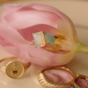 Anillo de Piedra de Nacimiento Toi Et Moi |   Anillo Abierto Ajustable de Acero Inoxidable Chapado en Oro PVD de 18K con Dos Piedras de Circonio |   Impermeable y Resistente al Deslustre - Product Image 3