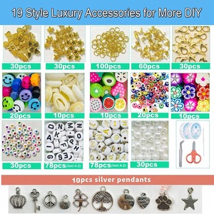 Vente en gros de perles de verre de millet de 36 couleurs, très demandées, pour la création de bracelets, colliers et bagues faits main, en coffrets. - Product Image 3